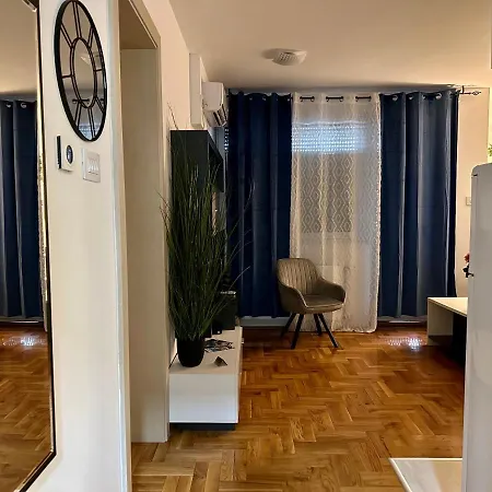 The Luxe Loft Apartman Novi Sad